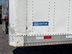 2017  STOUGHTON  S/A  28’  Van Trailer