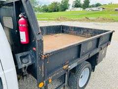2001  FORD  F-550 XL SD  S/A  Flatbed Truck