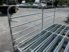 NEW CO-OP 10’x5’ Corral Panel