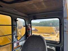 1998  John Deere  450LC  Hydraulic Excavator
