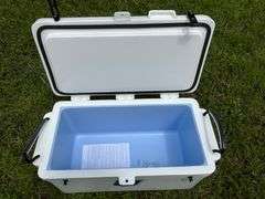 NEW ICEY-TEK 55 Qt. White Cooler