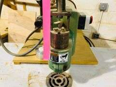 1997 CR Onsrud Inc 36210 Inverted Router