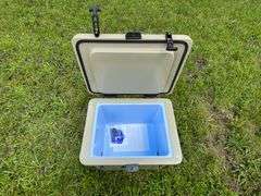 NEW ICEY-TEK 40 Qt. Tan Cooler