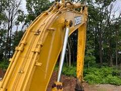 1998  John Deere  450LC  Hydraulic Excavator