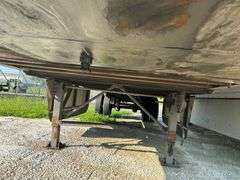 2014 Stoughton 28 Ft X 102 In S/A Van Trailer