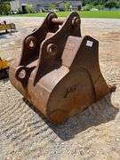 TAG 42" Excavator Bucket