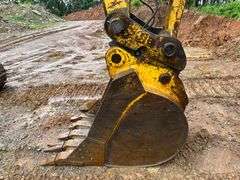 1998  John Deere  450LC  Hydraulic Excavator