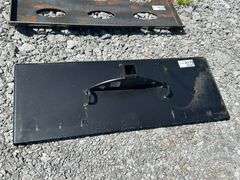 New Heavy Duty ½ Moon gusseted Skid Steer Receiver Hitch with Chain Hook Holders Attachment