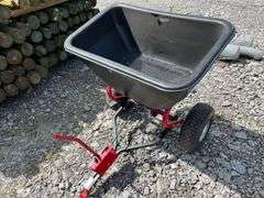 PRECISION Pull Type Spreader