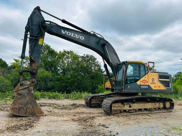 2018  Volvo  EC300EL  Hydraulic Excavator
