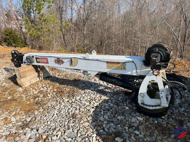 IMT 6025 10.5K Mechanics Truck Crane