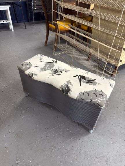 Chest, padded bench. 37x15 in