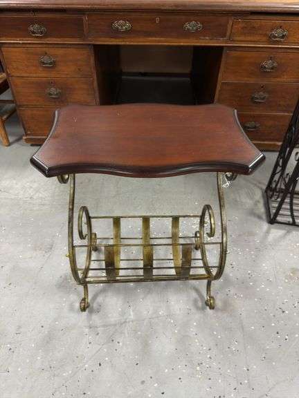 Magazine rack. 20l. 14w. 26h.