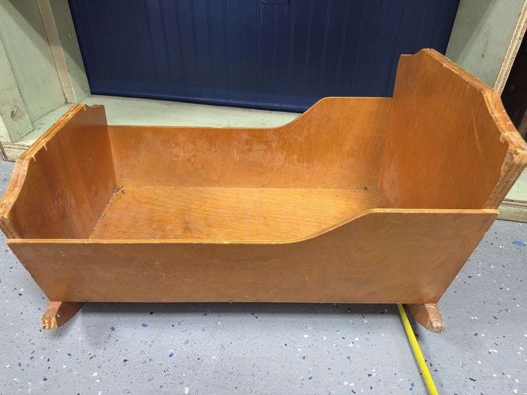 Vintage Cradle Baby Doll Crib