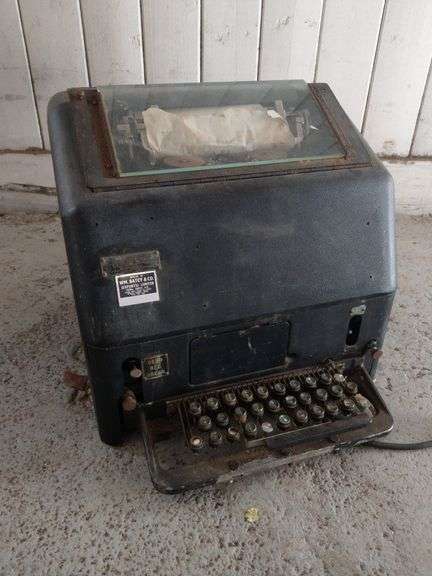 Vintage Teletype Machine - Tullochs Auctions