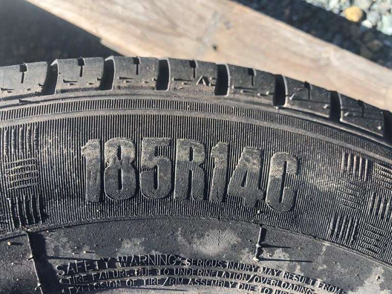 2 x Sunraisier Ford Five Stud 185R14C Tyres and Rims