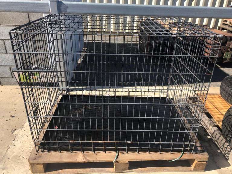 Pet Cage c/w slide out floor