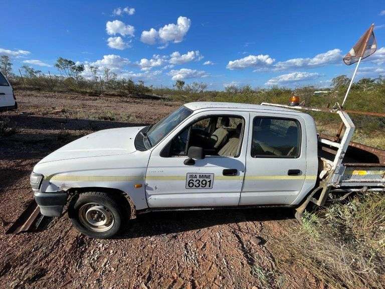 2000 Toyota Hilux RZN149R Dual Cab