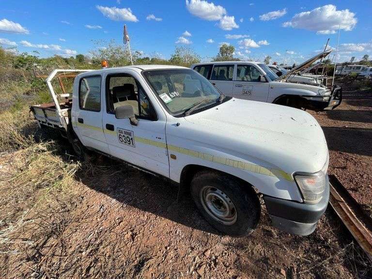 2000 Toyota Hilux RZN149R Dual Cab