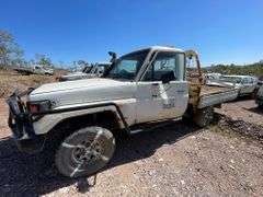 2002 Toyota Landcruiser HZJ79R Utility