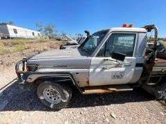 2001 Toyota Landcruiser HZJ79R Utility