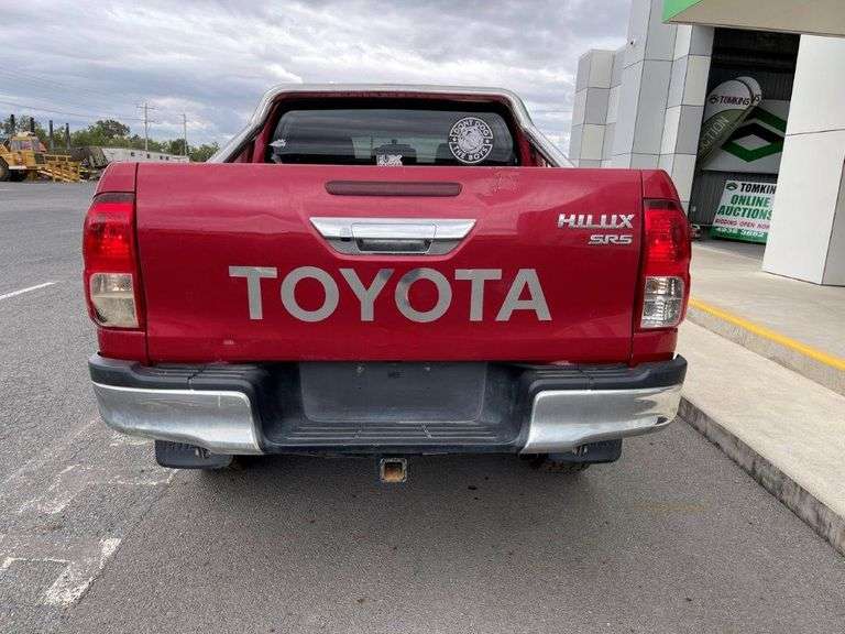 2016 Toyota Hilux SR5 Dual Cab
