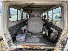 2004 Toyota Landrcuiser HZJ78R Troopcarrier (NO ENGINE