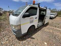 2007 Toyota Hiace 200 Van