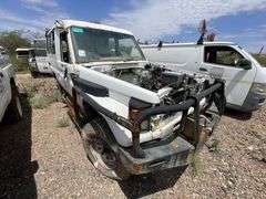 2004 Toyota Landrcuiser HZJ78R Troopcarrier (NO ENGINE