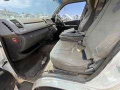 2007 Toyota Hiace 200 Van
