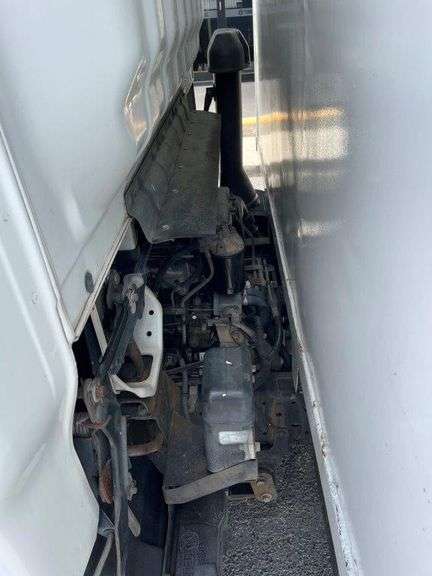 2002 Isuzu NQR Curtain Side Truck