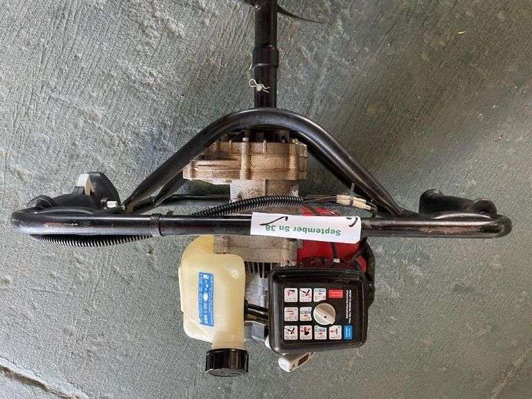 Homelite HPHD40 Post Hole Digger TVAA Pty Ltd T/A Tomkins Valuers & Auctioneers