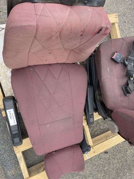 2x Kenworth Truck Seats