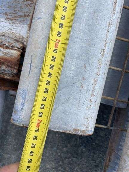 Qty Approx 3.9m Lengths Oval Beef Rail