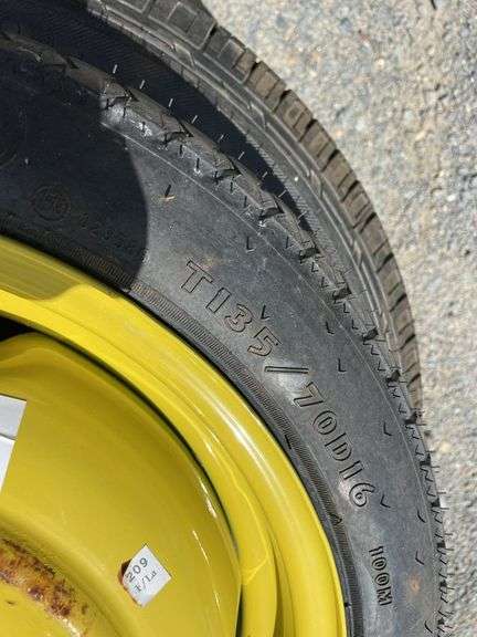 Pallet Tyres & Wheels inc T135/70D16, 215/70R16 & 245/35R19
