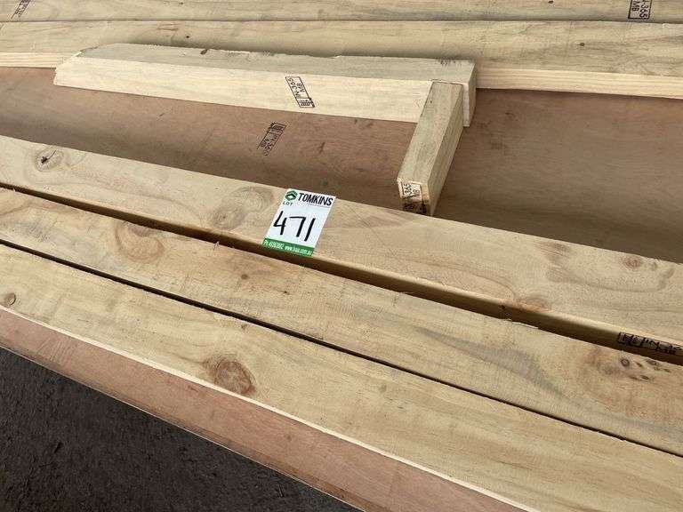 Pallet 1050x2050mm Sheets Non Structural Ply & Posts