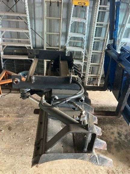 Reversible Hyd Tilt/Angle Tractor Blade 2.1m - Located Nambour