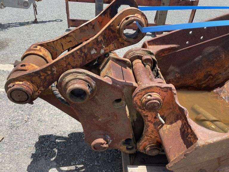 12T Hitachi Excavator 800mm Bucket