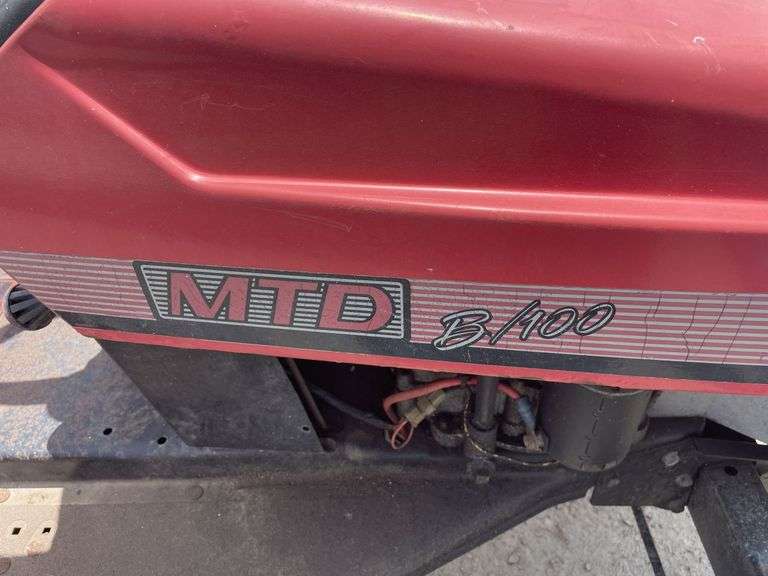 MTD B/100 Ride-on Mower - parts
