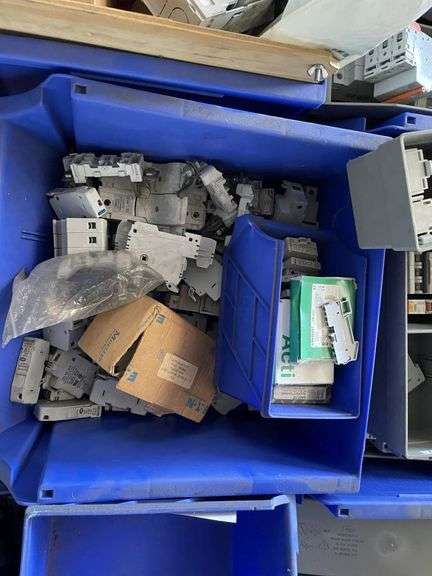 Pallet Assorted Electrical Switching, Tubs etc