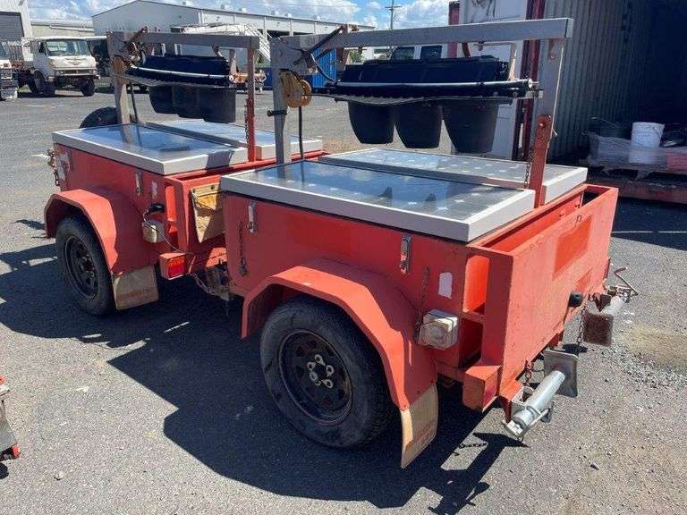 2x Solar Traffic Light Trailers