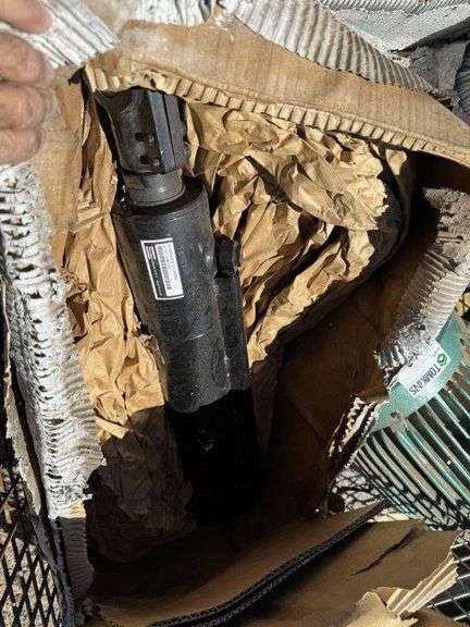Teco 20HP Motor & Hyd Cylinder in Crate