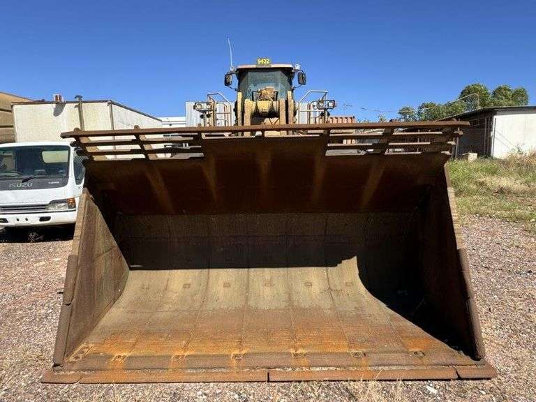 Used Caterpillar 988H Wheel Loader