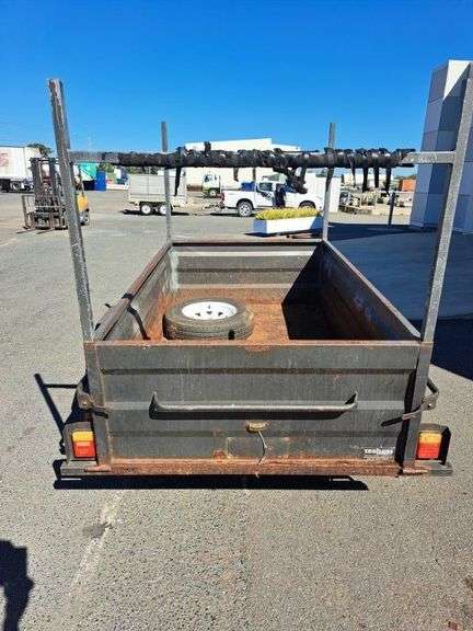 2013 Trailers Direct Box Trailer 2100x1300