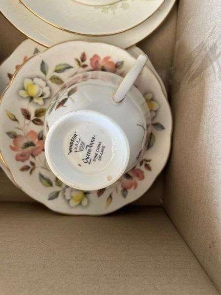 Pallet Assorted China Tea Cup Sets, Royal Doulton and Antiques