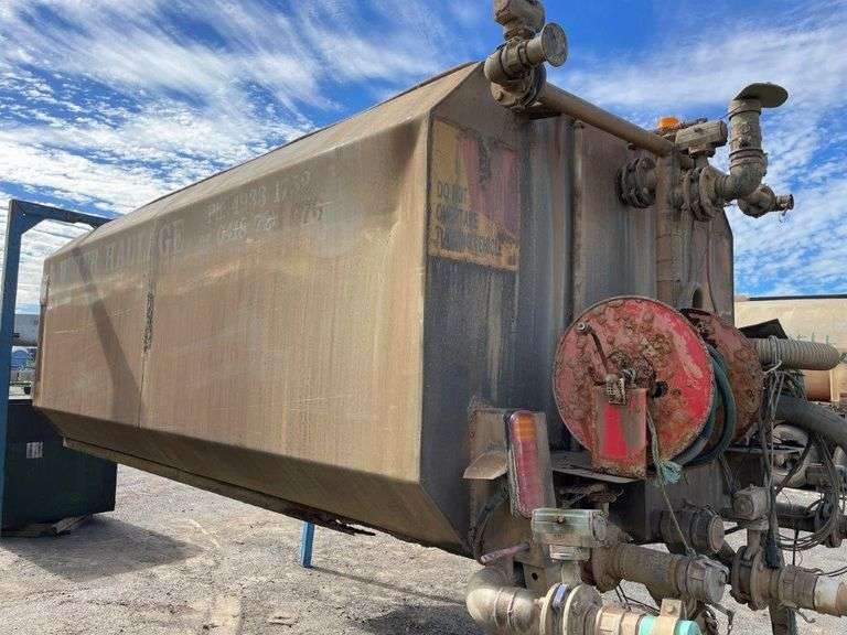 Stainless Steel 12,000L Water Tank & Stand Legs