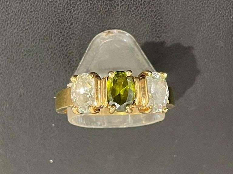 2x Female 18Kgl Rings , Coffee Machine, Jewellery Holders and Assorted Sundries