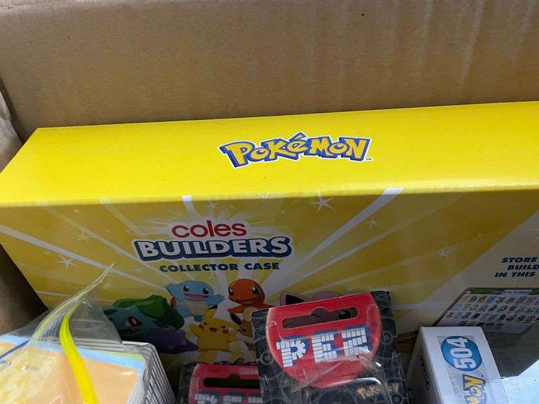 1x Large Pokémon Collection