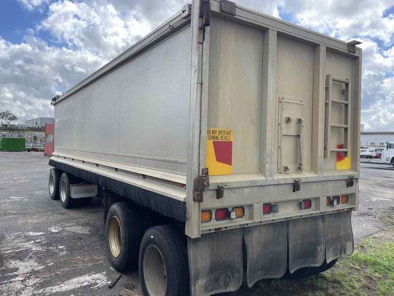 2008 Hercules Hedt-4 Dog Tipper Trailer