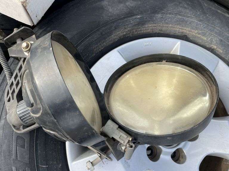 Nissan Rims & Tyres, Spotlights, Taillights etc